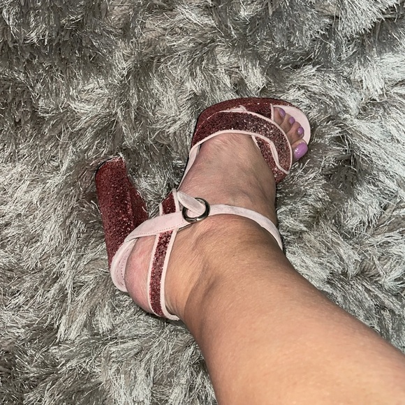 Prada calzatura donna glitter rose color size 39 5” heel excellent condition. - Picture 7 of 13